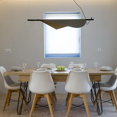 Erato - Private Pool