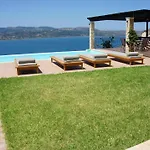 Erato - Private Pool *