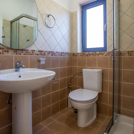 Erato - Private Pool