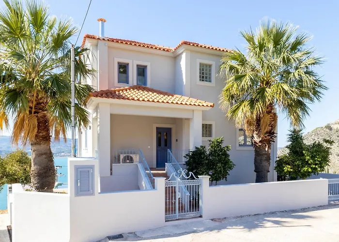 Erato - Private Pool