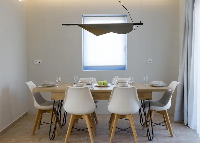 Erato - Private Pool