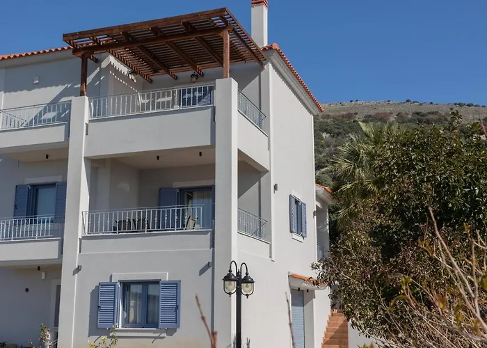 Erato - Private Pool *